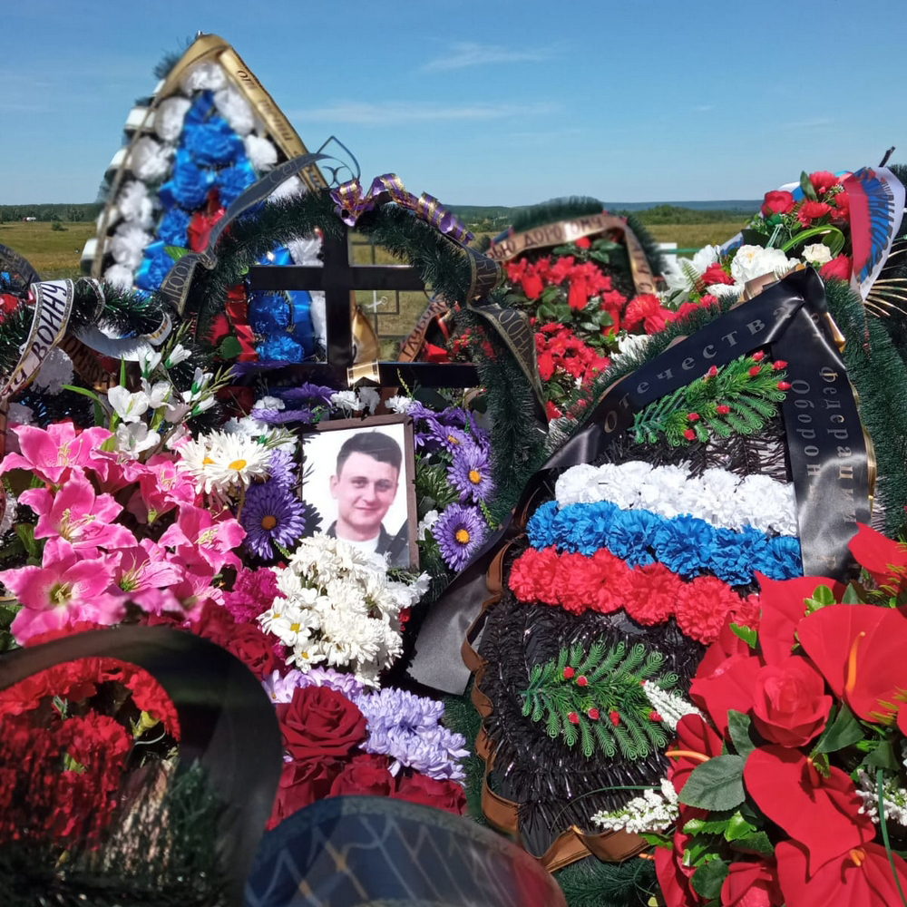 Похороны едалова пенза. В Пензенской области простились. Похороны в Пензенской области погибших на Украине.