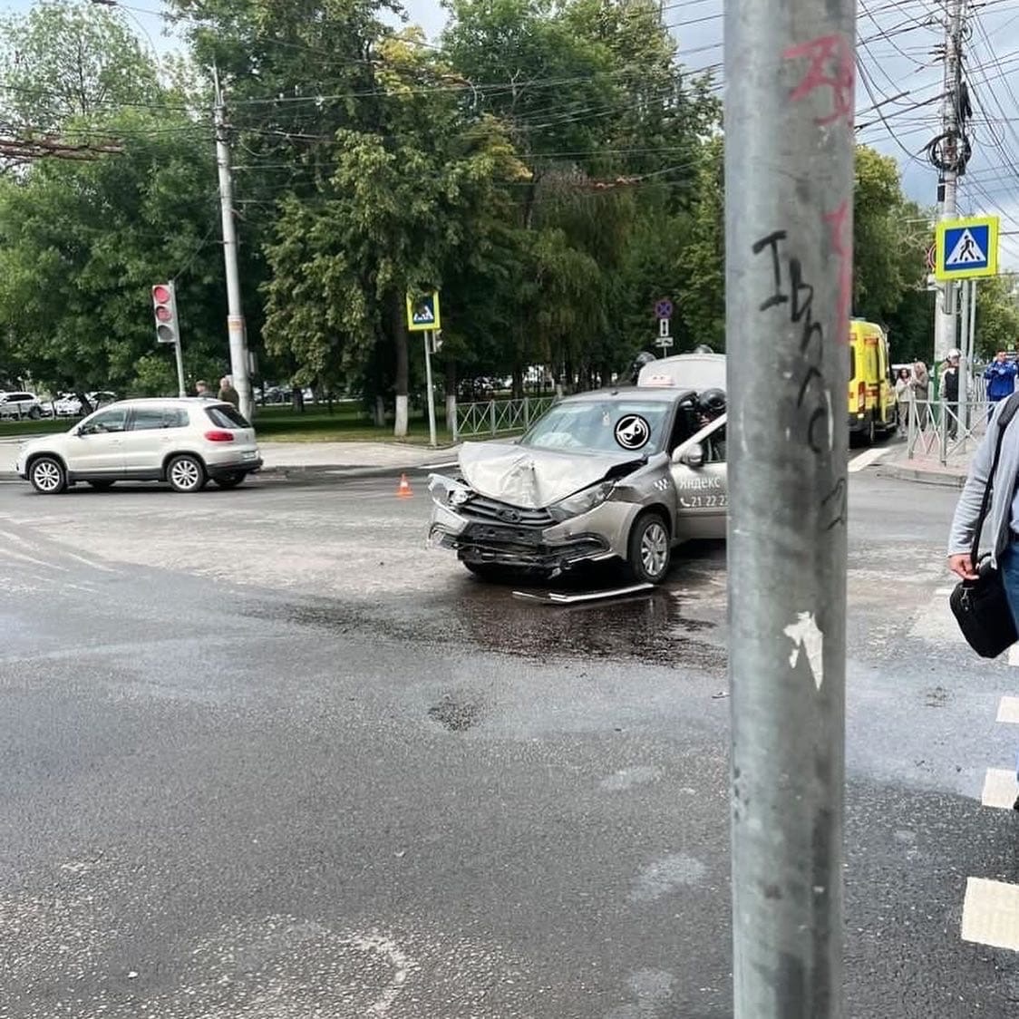 1 июля 00 00. Авария на Пензенском перекрестке. ДТП вчера на Пушкина Пенза.
