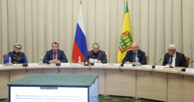 Мельниченко поддержал предложение аграриев о строительстве элеваторов